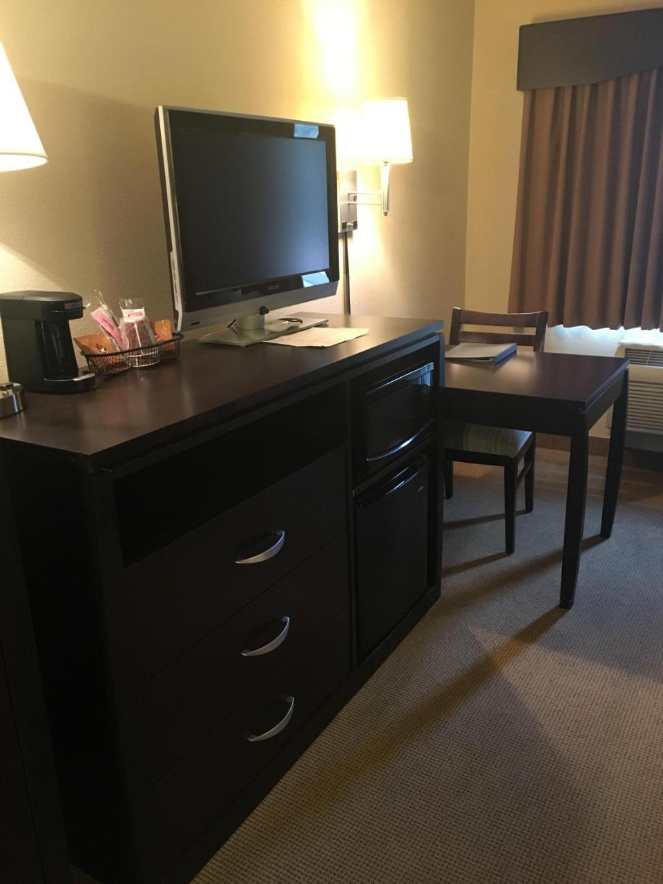 Americinn By Wyndham Monmouth Eksteriør bilde