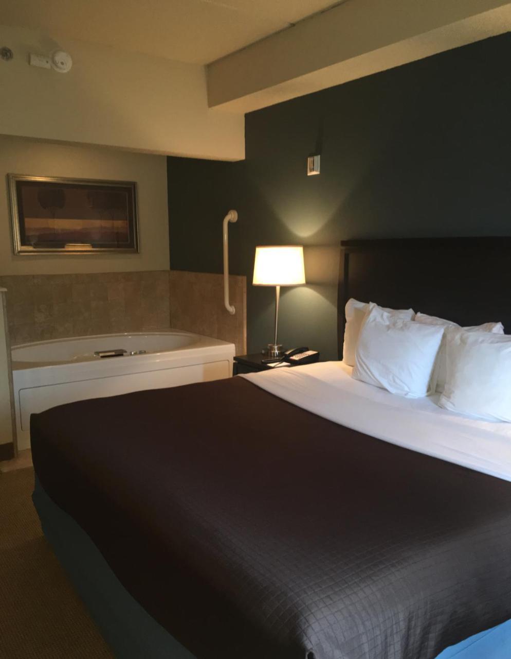 Americinn By Wyndham Monmouth Eksteriør bilde